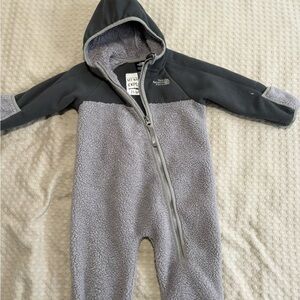 The North Face 6-12 mos snowsuit